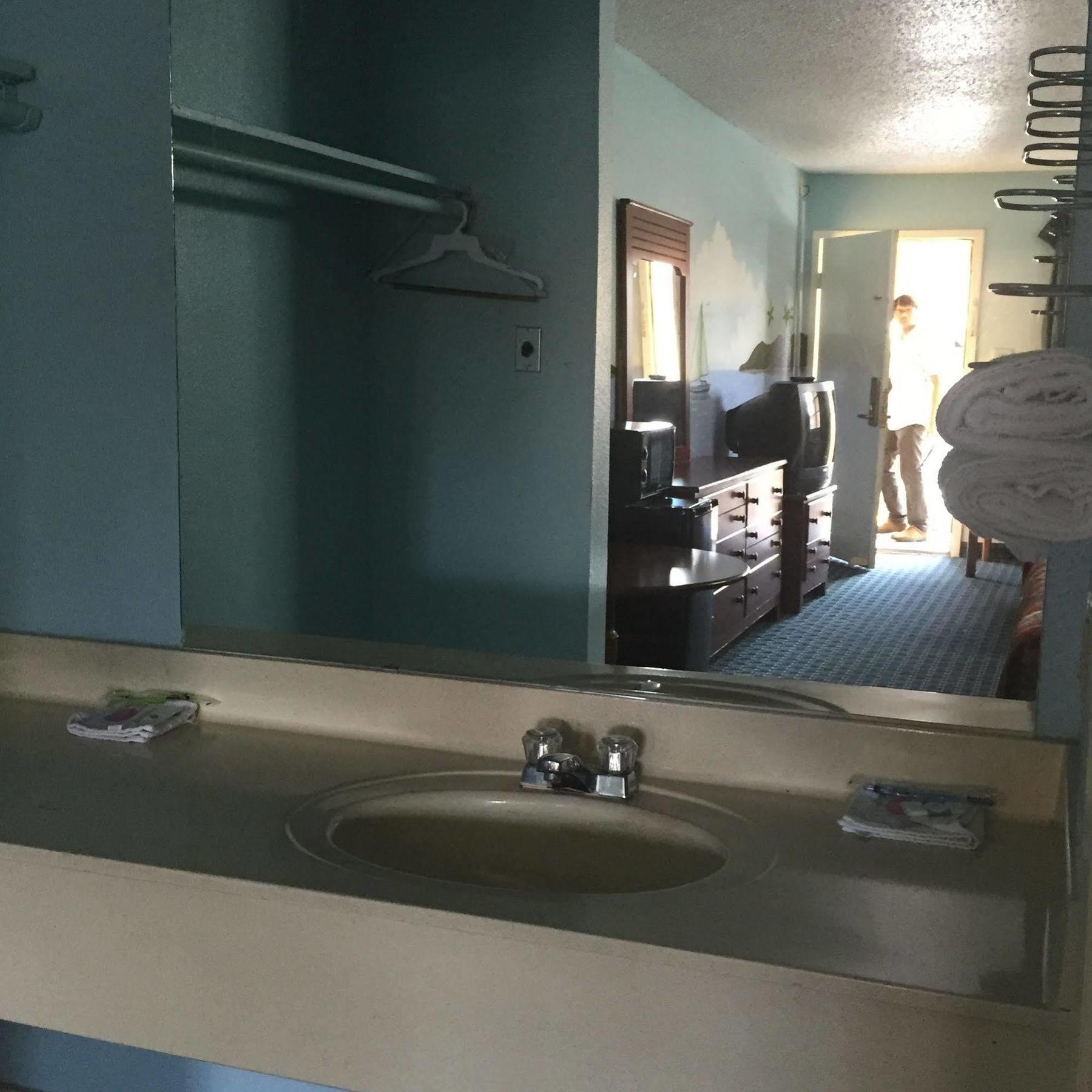 Guest Inn And Suites Houston Zewnętrze zdjęcie