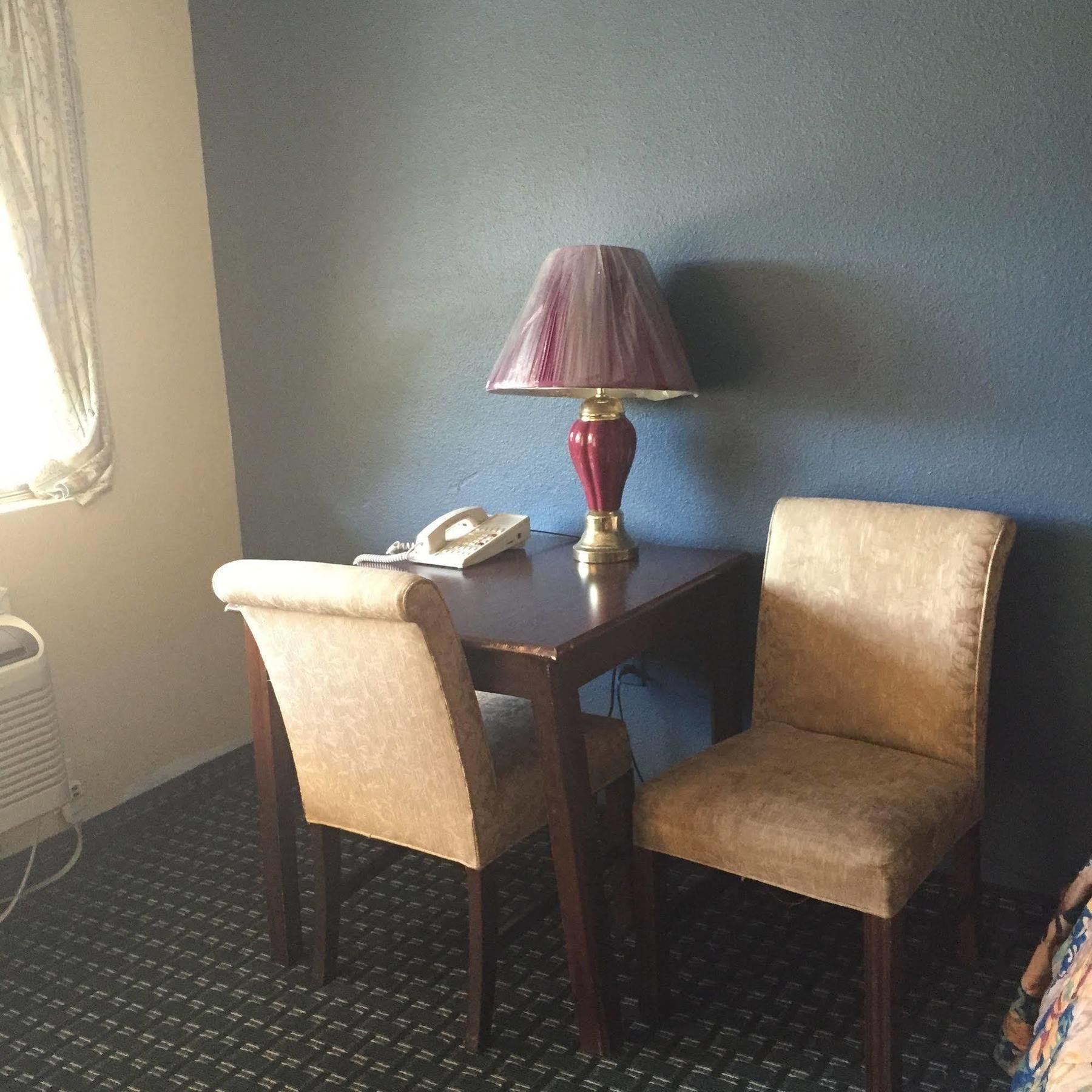 Guest Inn And Suites Houston Zewnętrze zdjęcie