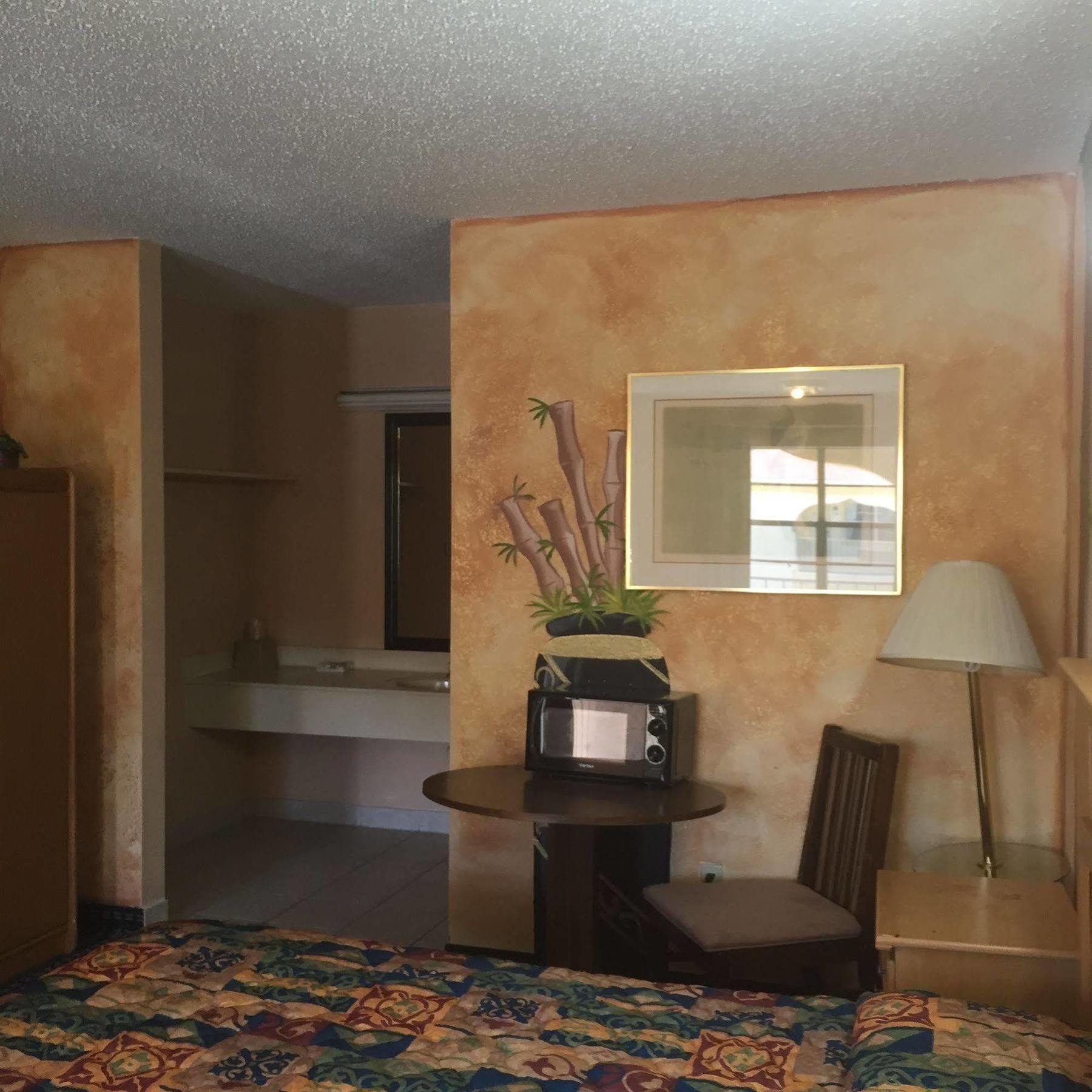 Guest Inn And Suites Houston Zewnętrze zdjęcie