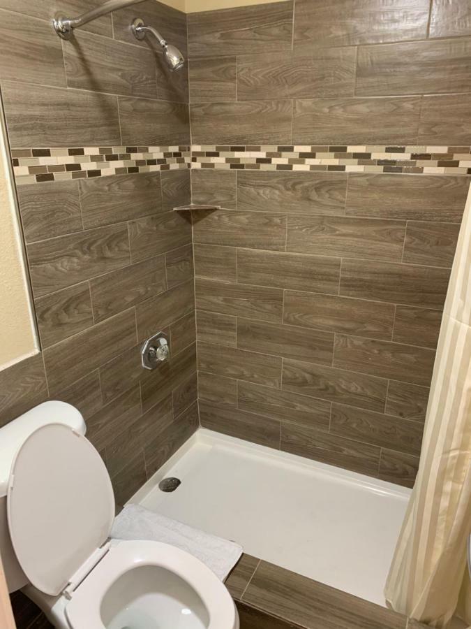 Guest Inn And Suites Houston Zewnętrze zdjęcie